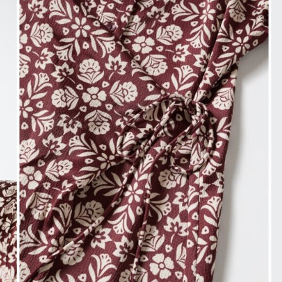 MNG Mango Flowy Flower Dress Size Small Women's Maroon - Picture 8 of 8